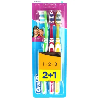 Oral B | Classic M40 ToothBrush | 2+1 Free